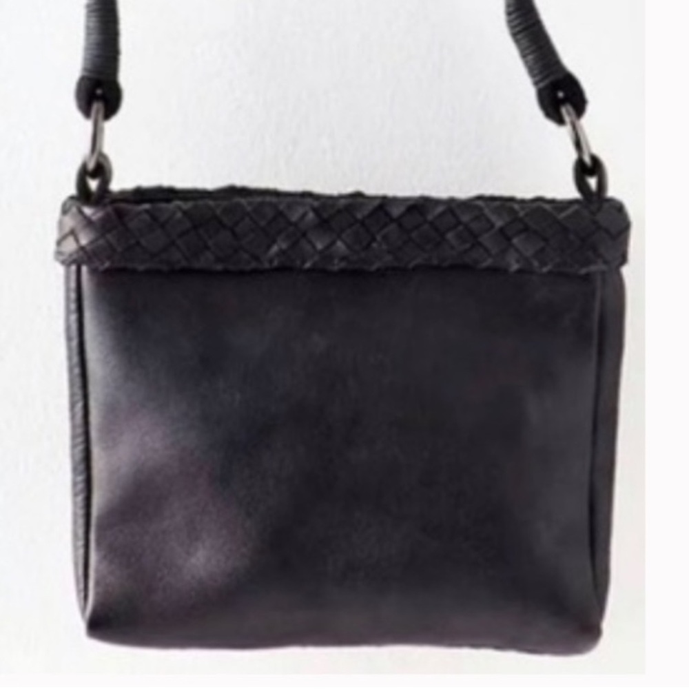 NWT - Free People Bina Embellished Crossbody |BLACK | 7”x8” | 19 “strap drop - Picture 3 of 8